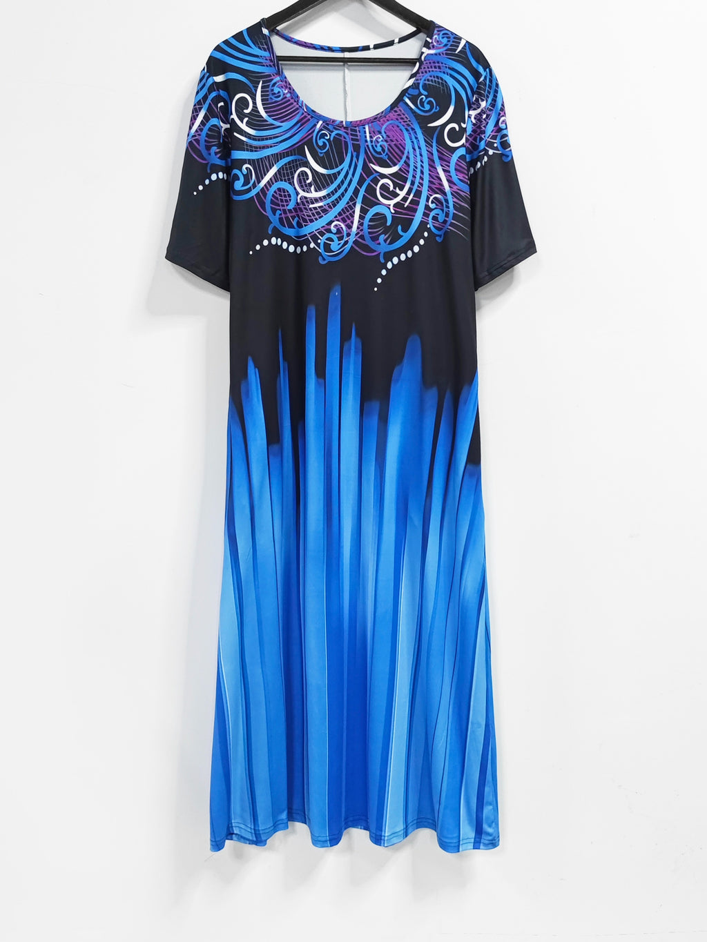 Plus Size Women's Casual Maxi Dress with Pockets - Short Sleeve, Round Neck, Floral & Ombre Print, Stretchy Polyester Blend, Machine Washable, Plus Size Dresses