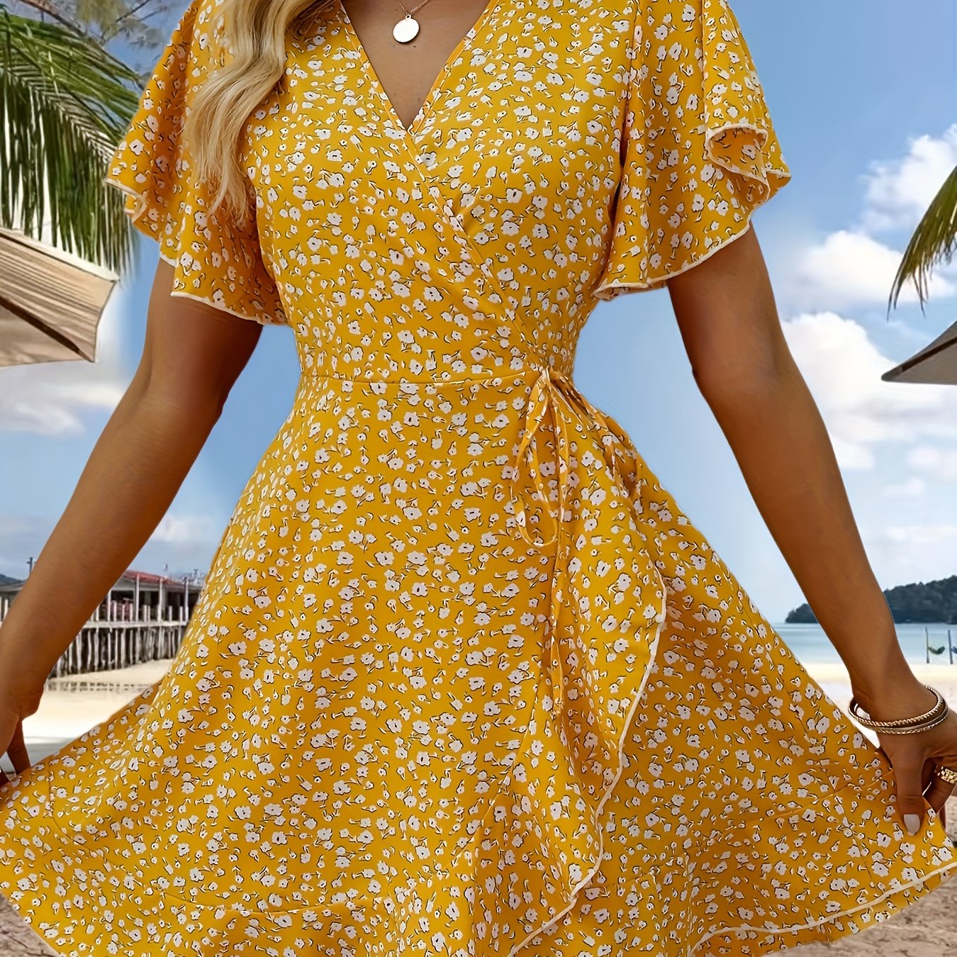 Stunning Floral V-Neck Ruffle Hem Dress - Women's Elegant Short Sleeve Cinched Waist Dresses for Spring & Summer - Perfect for Outdoor Activities, Casual Wear, and Date Nights