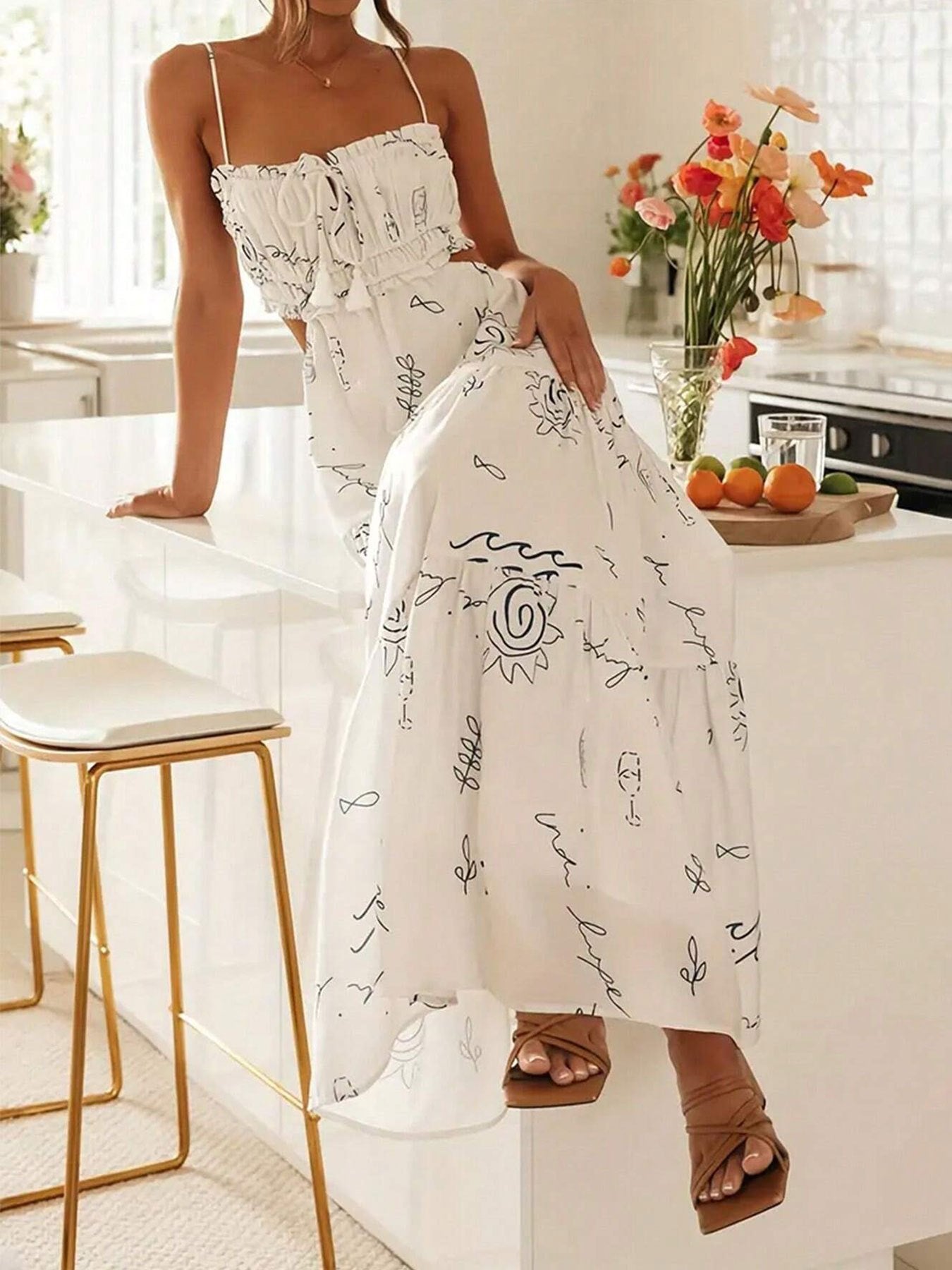 In Summer, The New Suspenders Are Printed with Strapless Straps And Long Women'S Dresses.