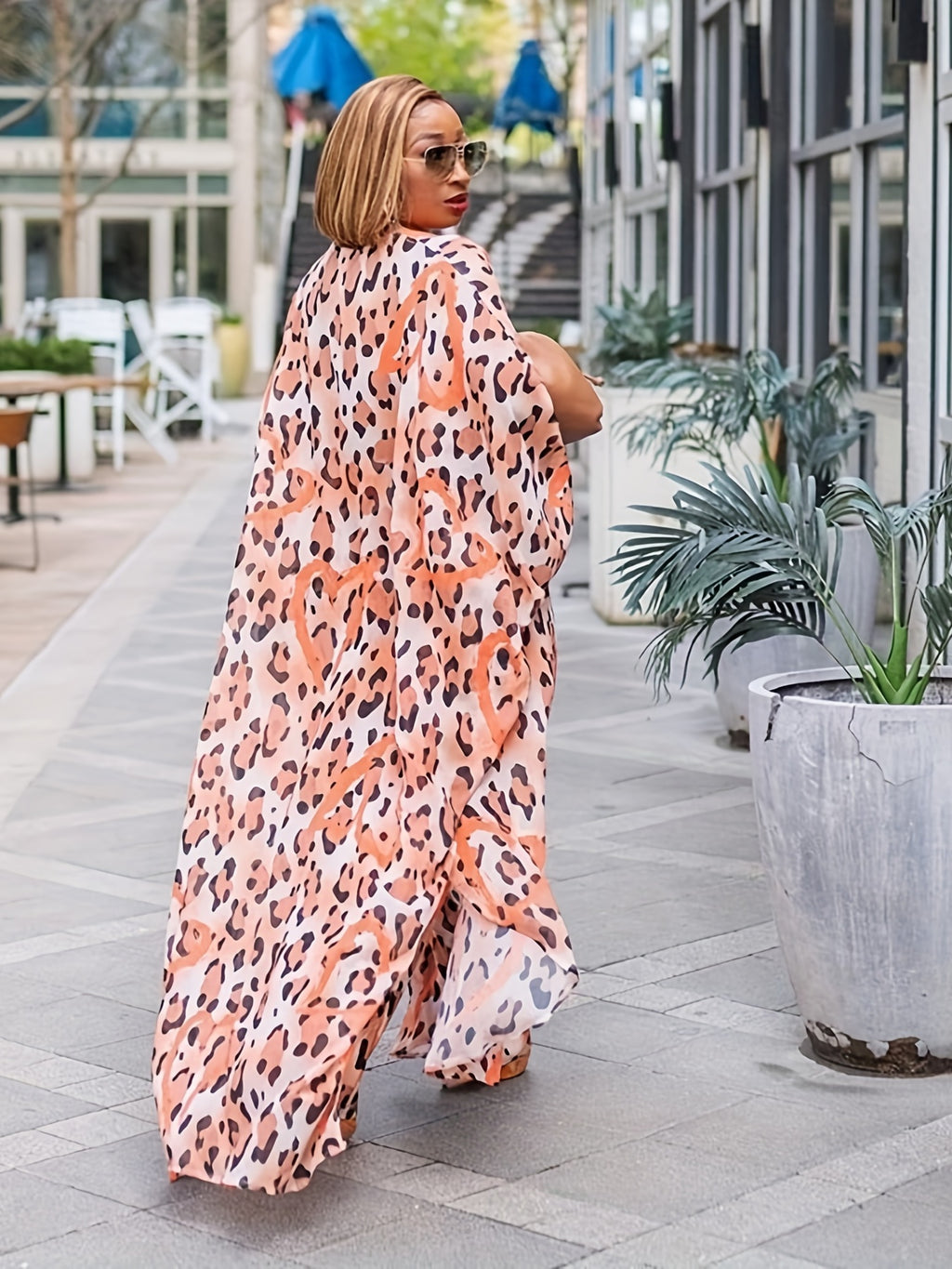Plus Size Elegant Outfits Set, Women's Plus Leopard & Heart Print Batwing Sleeve V Neck Split Hem Longline Top & Pants Outfits Two Piece Set
