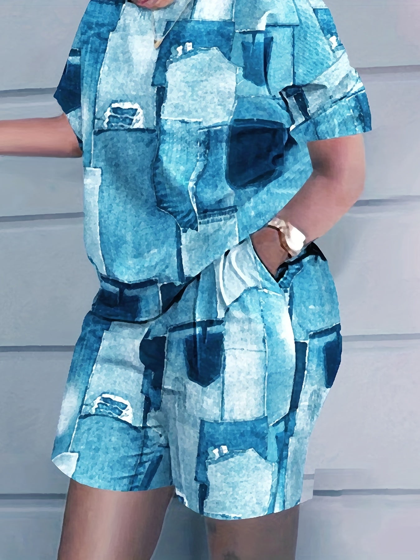 Plus Size Casual Outfits Set, Women's Plus Splash Print Round Neck Short Sleeve Top & Shorts With Pockets Outfits Two Piece Set