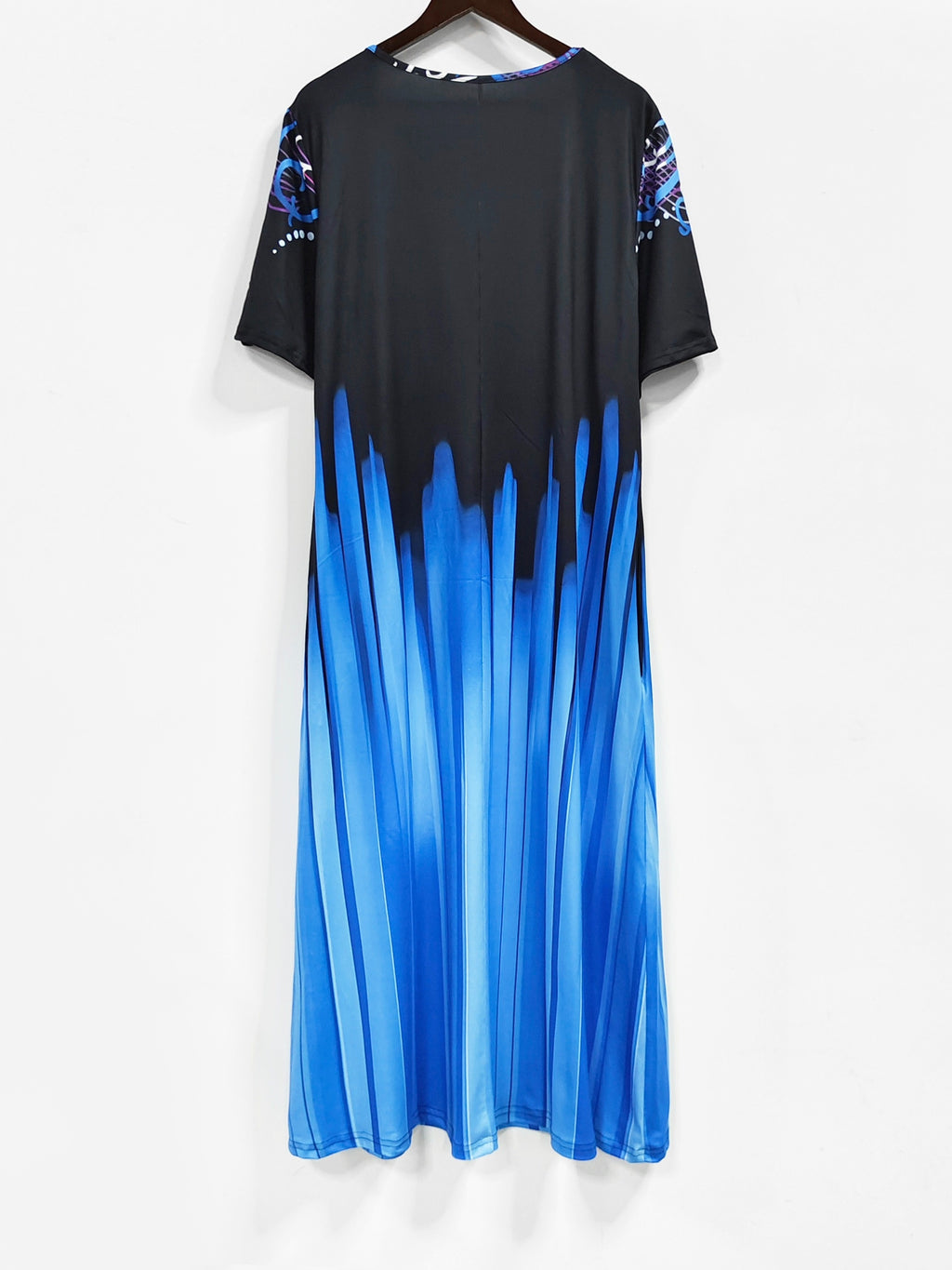 Plus Size Women's Casual Maxi Dress with Pockets - Short Sleeve, Round Neck, Floral & Ombre Print, Stretchy Polyester Blend, Machine Washable, Plus Size Dresses