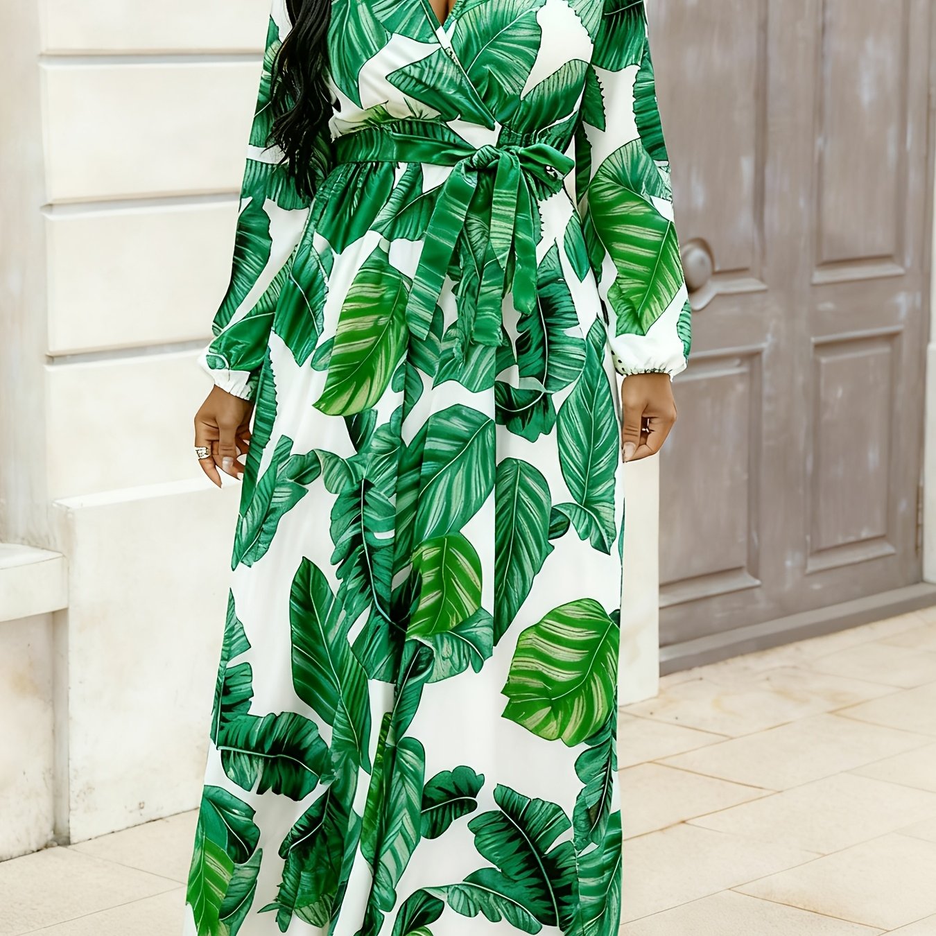 Plus Size, Women's Plus Size Maxi Dress V-Neck Tropical Print A-Line Beach Dress with - Semi-Sheer H-Line Maxi Dress Suitable for Resort Wear, Summer Dresses, Casual Outfits - Machine Washable Long Maxi Length