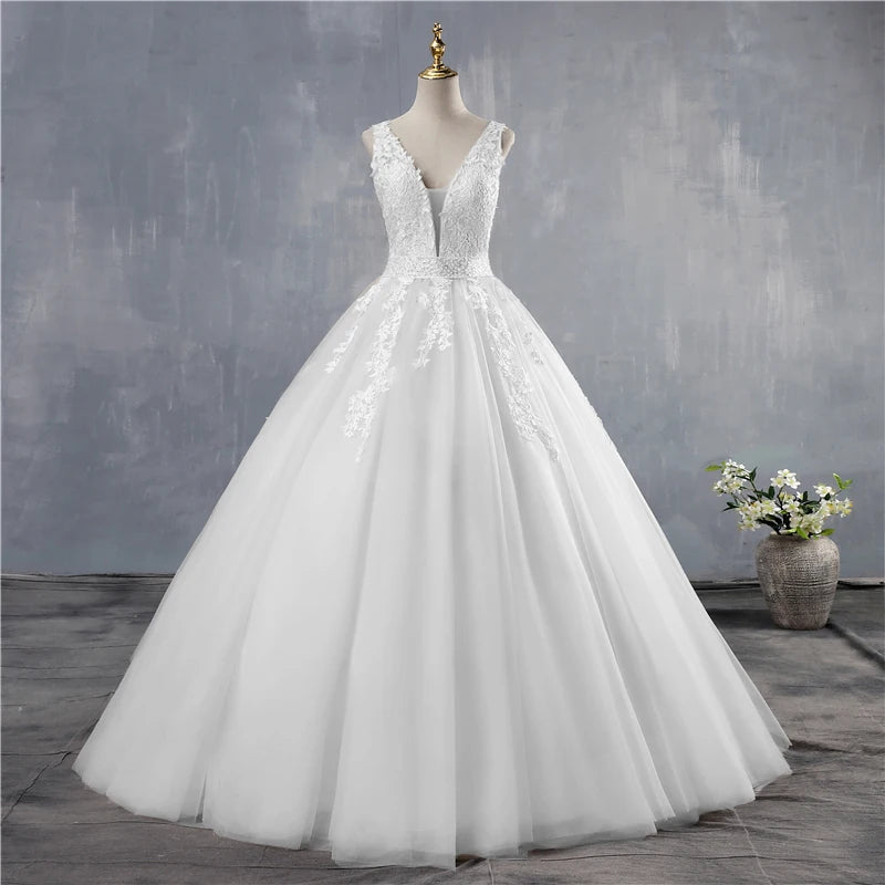 ZJ9149 Customized 2025 White Ivory Wedding Dress Custom-Made Plus Size Bridal Tulle Mariage Deep V Neck Open Back