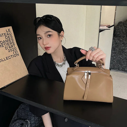 2025 New Retro High-End Soft Leather Handbag New Fashion Commuter Crossbody Bag High-End Pillow Bag