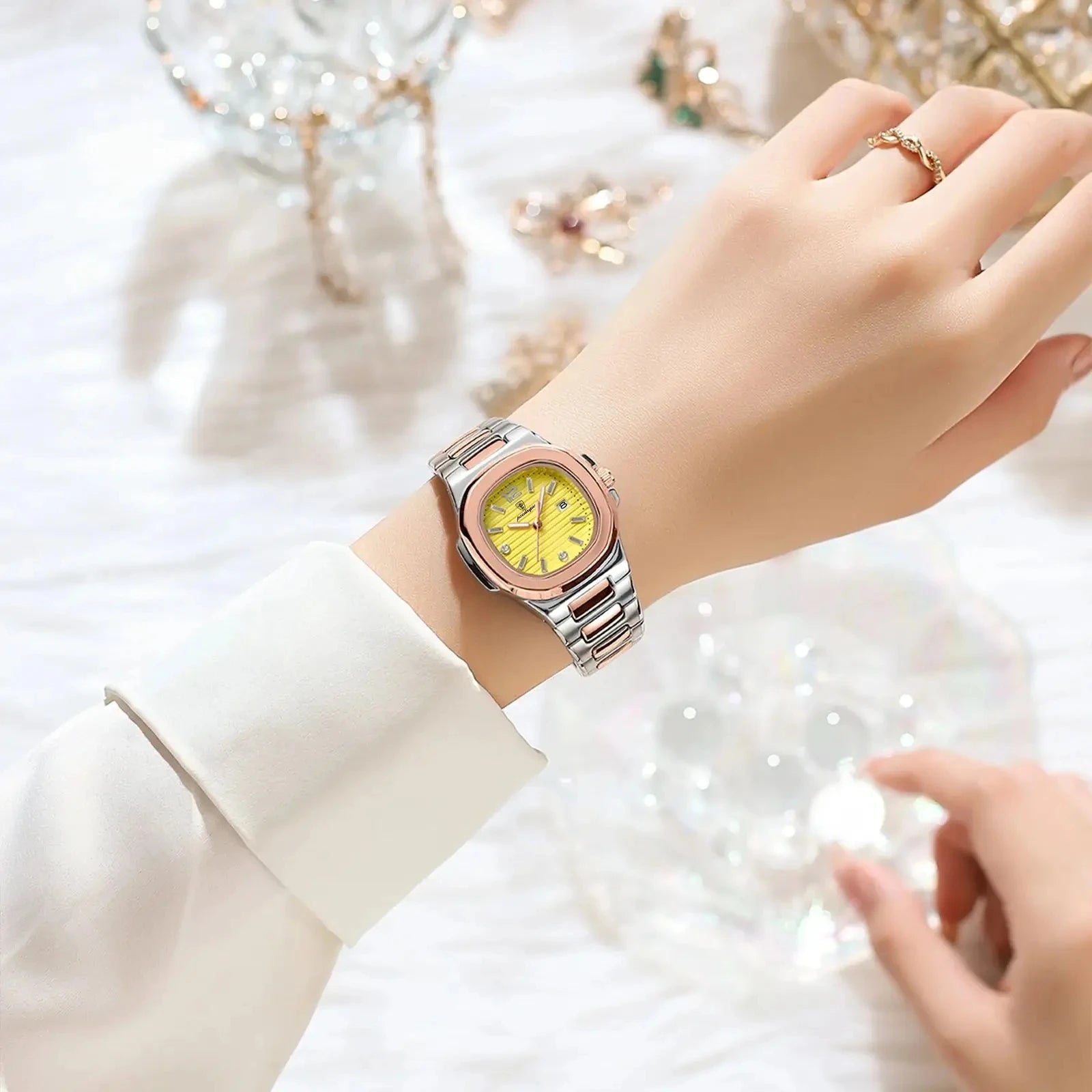 POEDAGAR Luxury Woman Watch Sports Quartz Ladies Watch for Women Waterproof Luminous Female Clock Dress Women's Watches 708