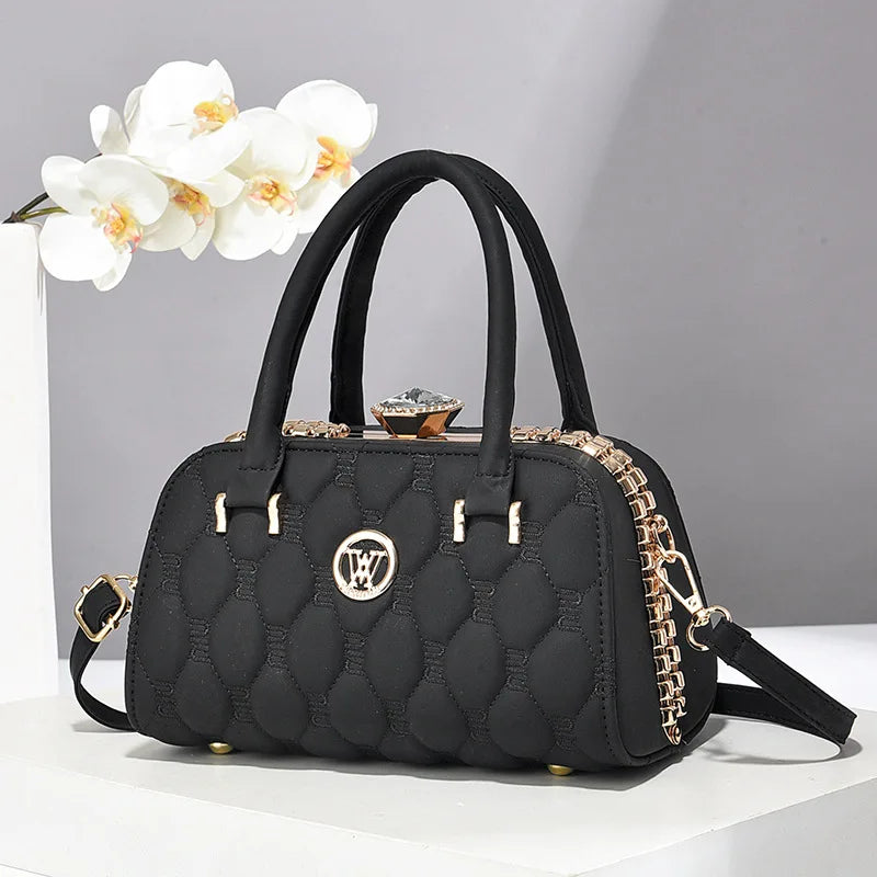 Luxury Brand Designer Ladies Handbag Casual Shoulder Bag Fashion Embossed Craftsmanship Women Commuting Crossbody Bag women