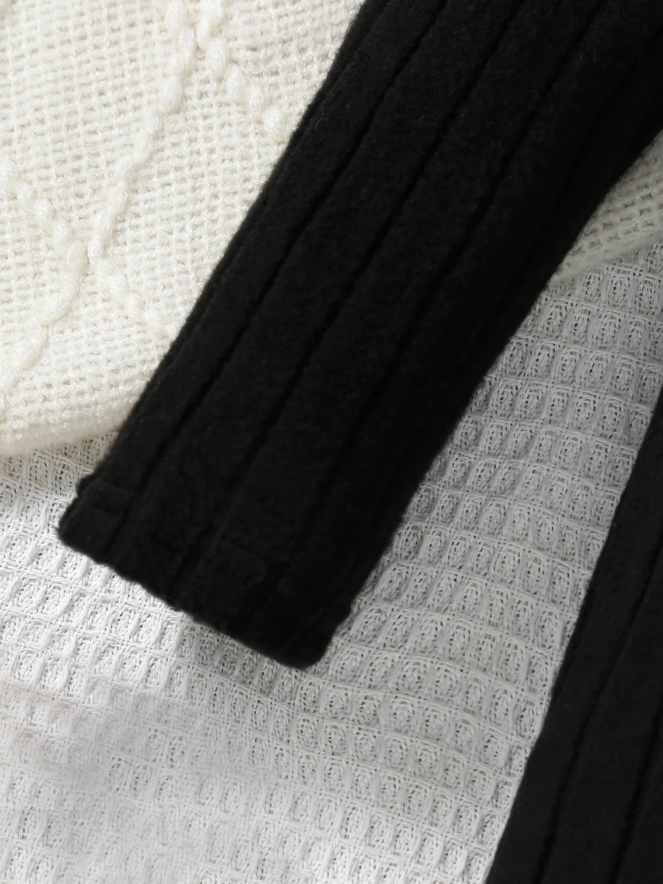 Autumn And Winter Color Blocked Knitted Dress For Girls, Slim Fit Temperament Mid Length Skirt With Hat Included