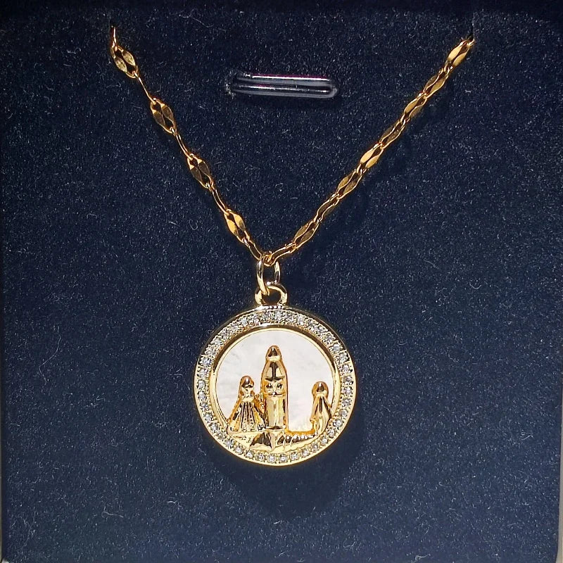 Gorgeous Necklace for Women with Copper Micro-inlaid Zircon, Seashell, Sunburst and Tree of Life Details