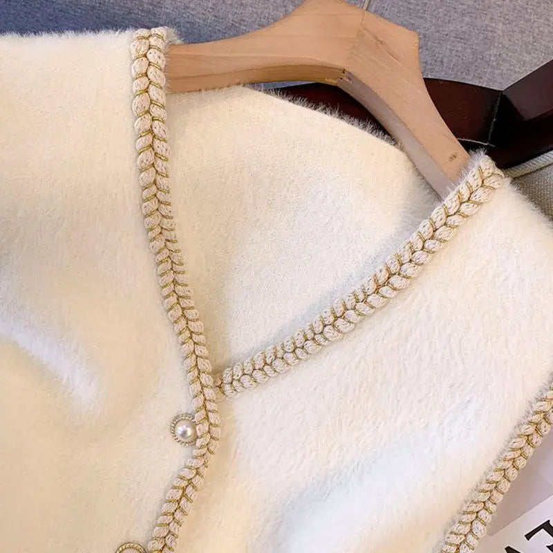 Women's Clothing Temperament Knitted Vest Cardigan Autumn/Winter Elegant Pockets Sweater Lady Basic V-neck All-match Button Tops