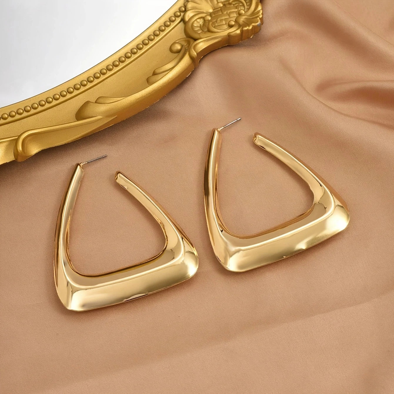 Exaggerated Irregular Geometric Hoop Earrings Fashion Simple Versatile Perfect Women's Daily Parties Dates Wearing Earrings