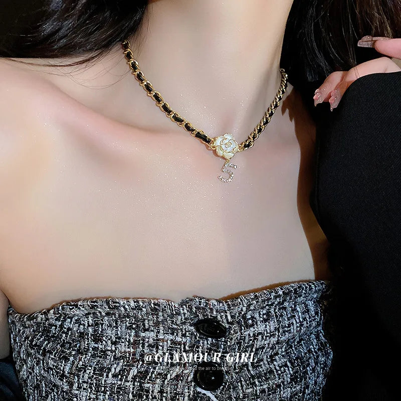 Number 5 Camellia Pearl Leather Neck Chain Necklace Pendant Chain Retro High-end Pearl Flower Collarbone Choker