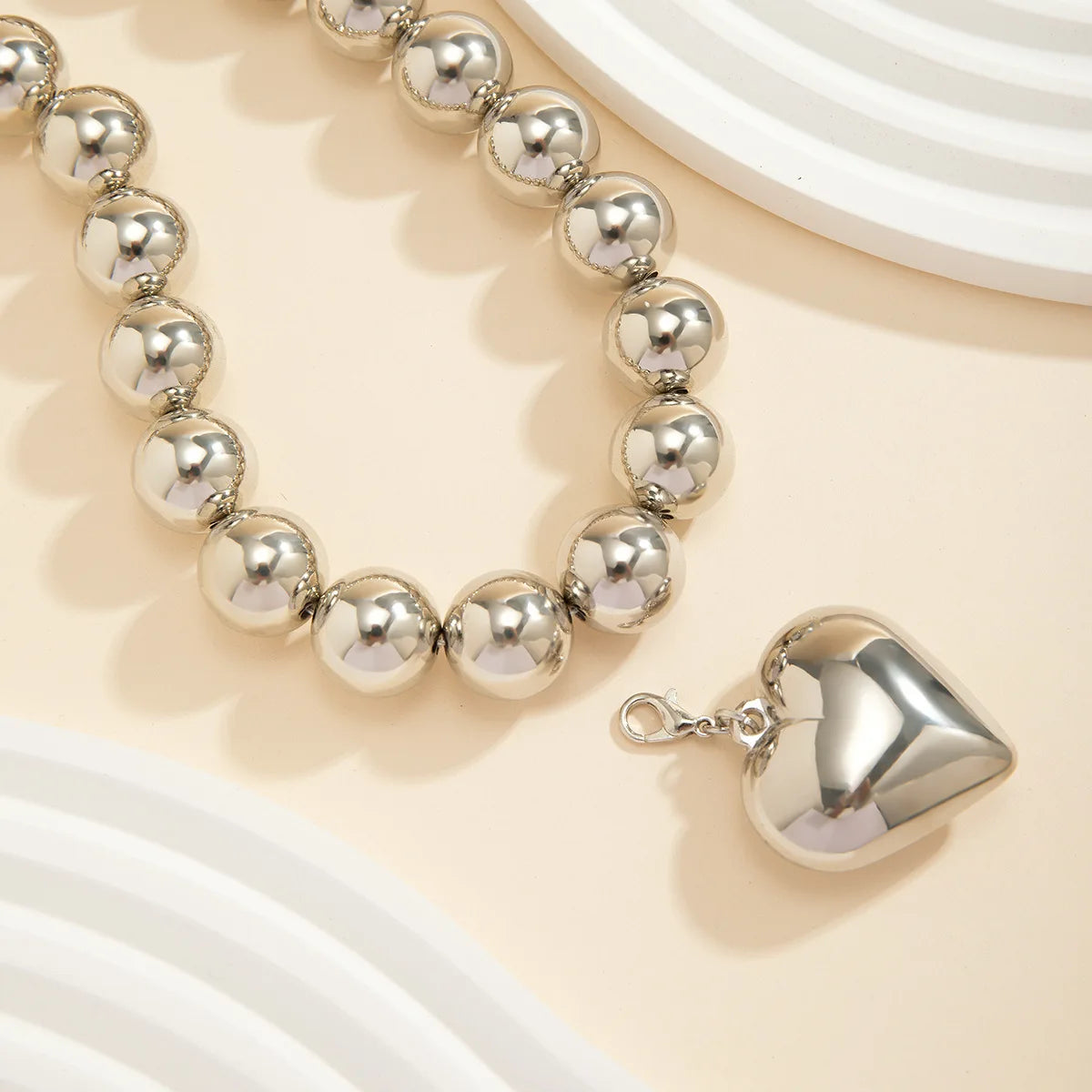 Big CCB Ball Beaded Chain and Heart Pendant Necklace for Women Trendy Choker Collar on the Neck Accessories 2024 Fashion Jewelry