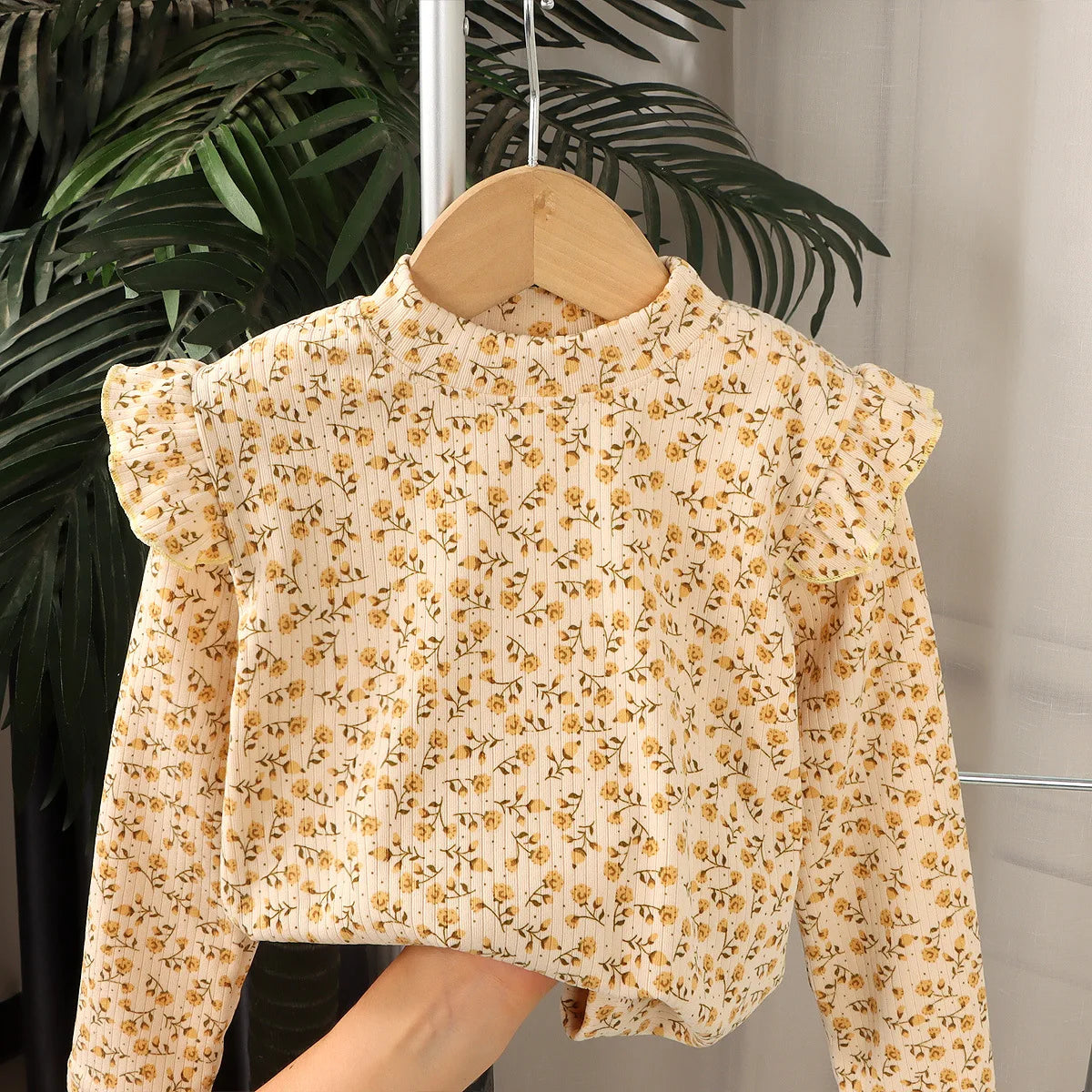 Girls Autumn Floral Bottoming Shirt Girls Flying Sleeves T-shirt Little Girl Wild Net Red Baby Kids Bottoming Shirt