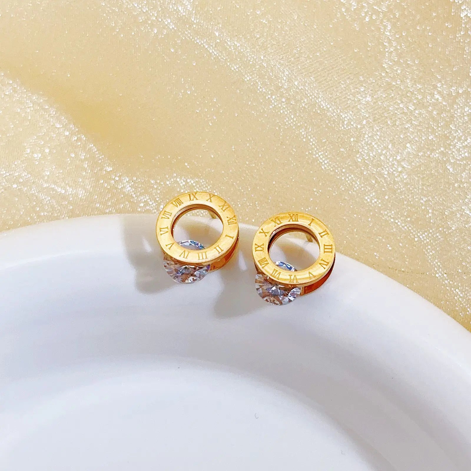 2023 Fashion Classic Roman Crystal Disc Pendant Stainless Steel Rose Gold Colour Earrings Women's Colorless Jewelry Accessories