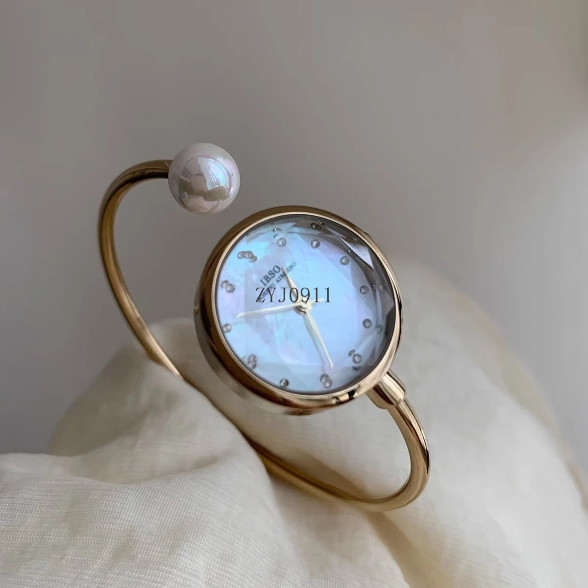 Y Mother of Pearl Bracelet Steel Belt High Gentle and Lovely Ladies Quartz Watch Temperament Niche Women's Watch