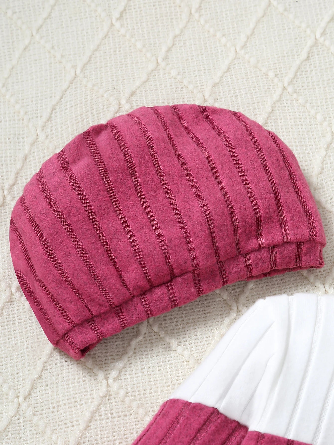 Autumn And Winter Color Blocked Knitted Dress For Girls, Slim Fit Temperament Mid Length Skirt With Hat Included