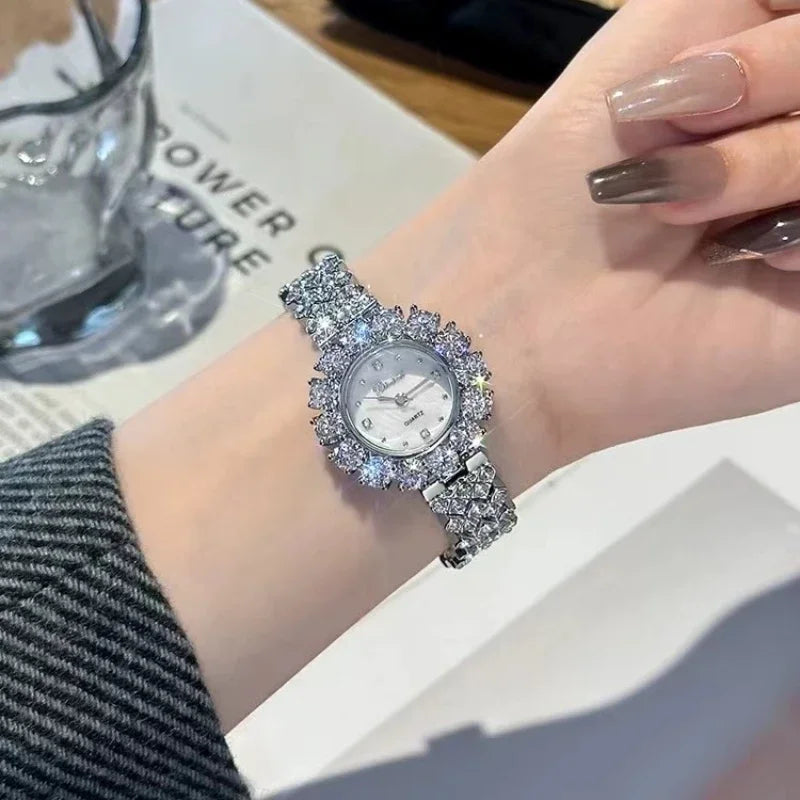 2025 HOT! Fashion Women Luxury Diamond Watches Bracelet Ladies Quartz Watch Gold Womens Wristwatch Shiny Crystal Reloj Muje