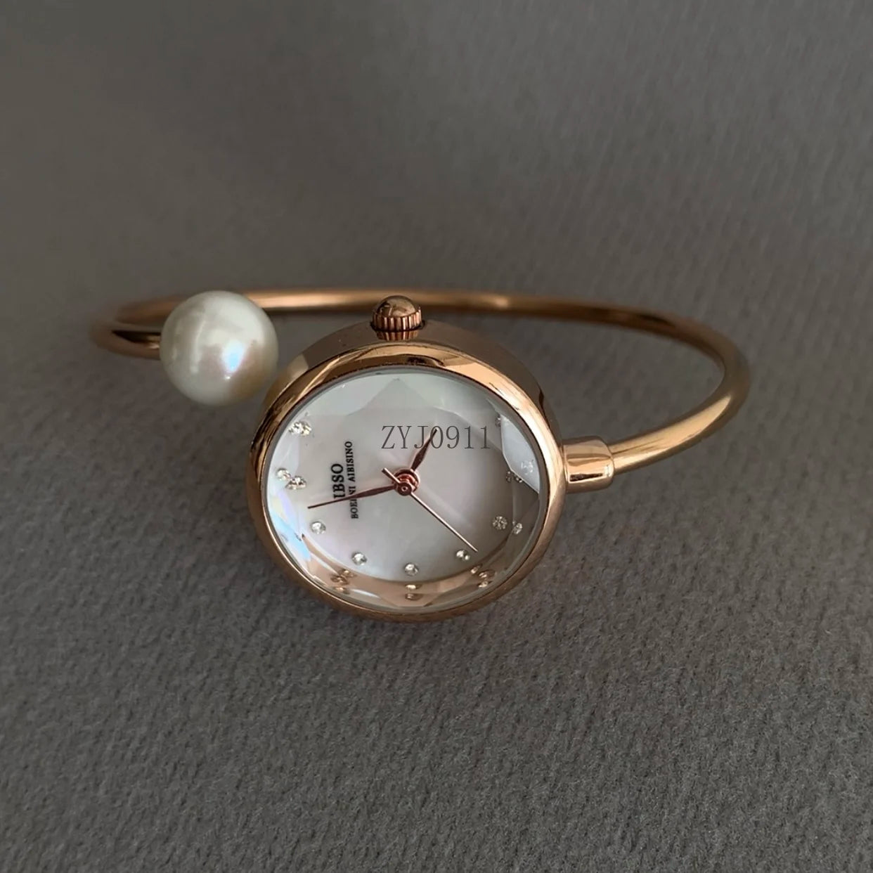 Y Mother of Pearl Bracelet Steel Belt High Gentle and Lovely Ladies Quartz Watch Temperament Niche Women's Watch