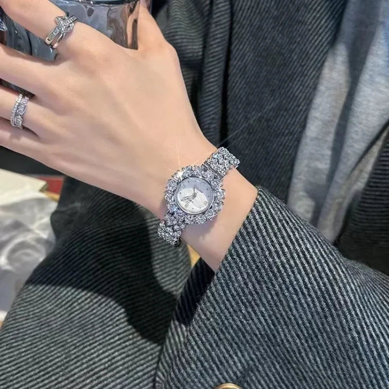 Quartz crystal bracelet watch for women, luxury diamond sparkle, women's watches, gold bracelet, fashion