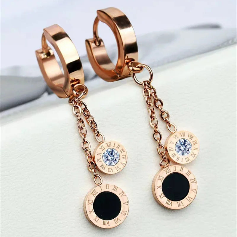 2023 Fashion Classic Roman Crystal Disc Pendant Stainless Steel Rose Gold Colour Earrings Women's Colorless Jewelry Accessories