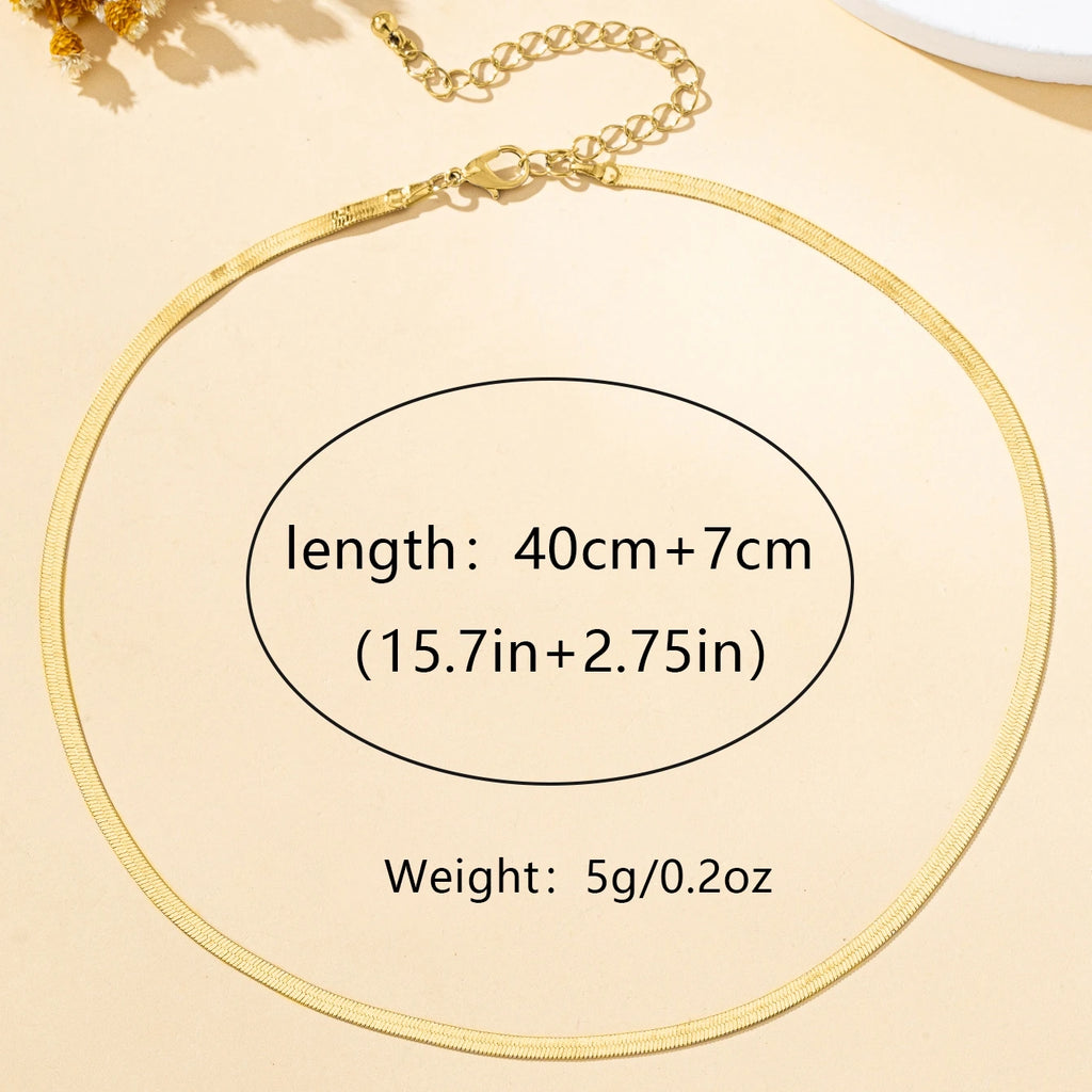 A Women's Chain Necklace, Minimalist Style High-End Versatile Metal Necklace, Suitable for Daily Wear and Vacation Wear