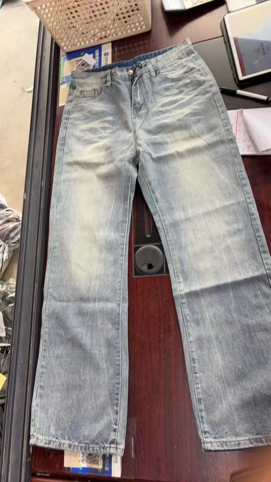 Simple and versatile jeans, trendy and artistic style, new Harajuku style, fashionable and lazy