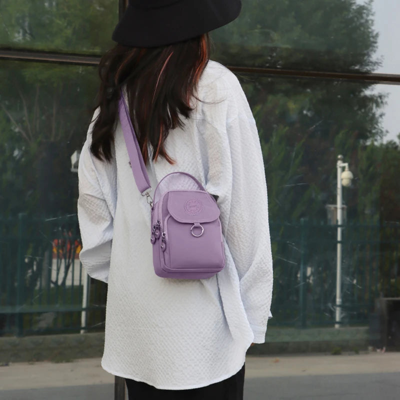 Men's and women's single-shoulder crossbody bags, stylish and casual mini solid-color handbags