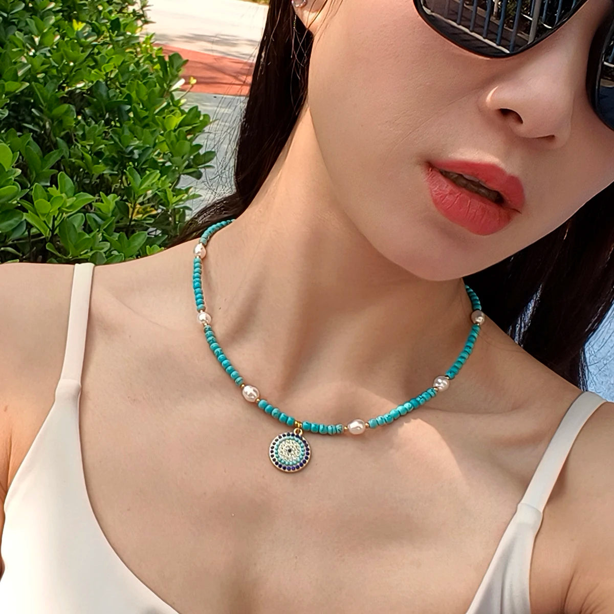 Artificial Turquoise Beads Heart Eye Pendant Necklace For Women With a Golden Stainless Steel Buckle Imitation Pearl Jewelry