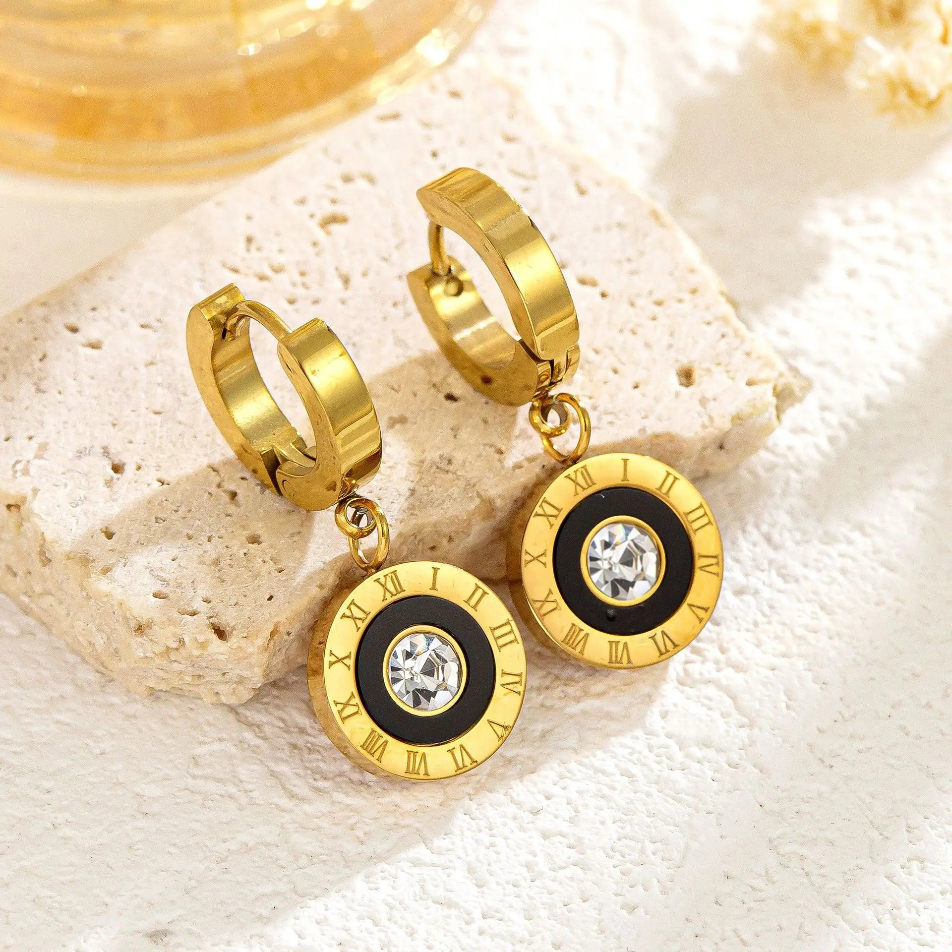 2023 Fashion Classic Roman Crystal Disc Pendant Stainless Steel Rose Gold Colour Earrings Women's Colorless Jewelry Accessories