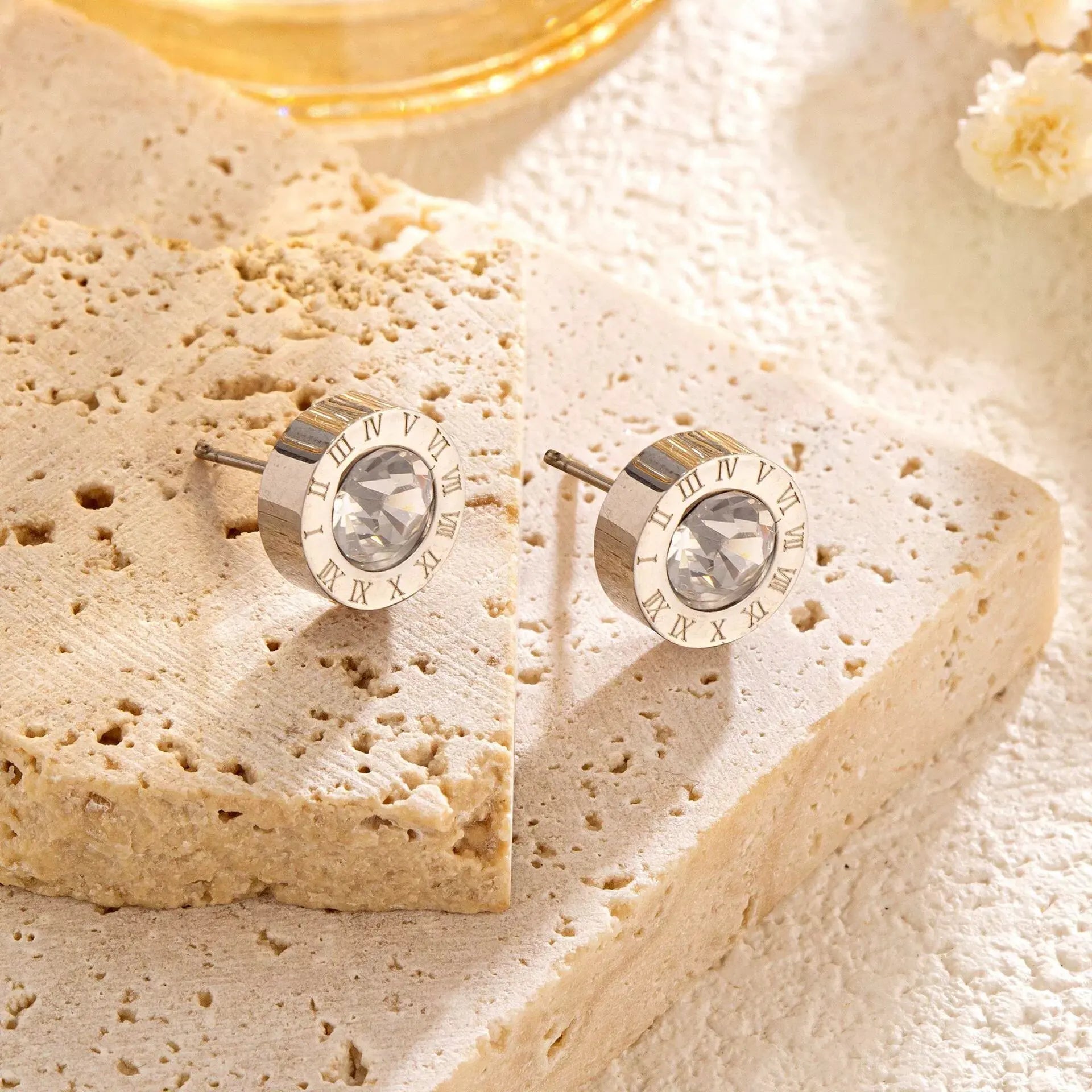 2023 Fashion Classic Roman Crystal Disc Pendant Stainless Steel Rose Gold Colour Earrings Women's Colorless Jewelry Accessories