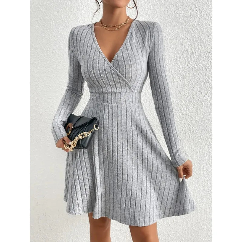 Autumn/Winter 2024 Women Knit Slim Sexy Bodycon Dress V-Neck Long Sleeve Dress Solid Casual Midi Sweater Dress Robe Femme Été