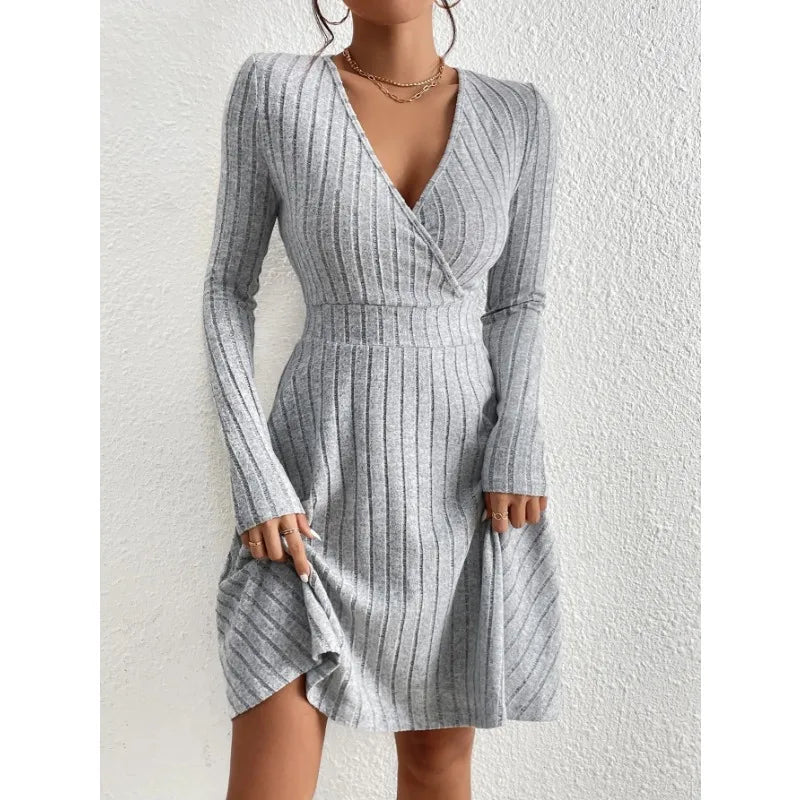 Autumn/Winter 2024 Women Knit Slim Sexy Bodycon Dress V-Neck Long Sleeve Dress Solid Casual Midi Sweater Dress Robe Femme Été