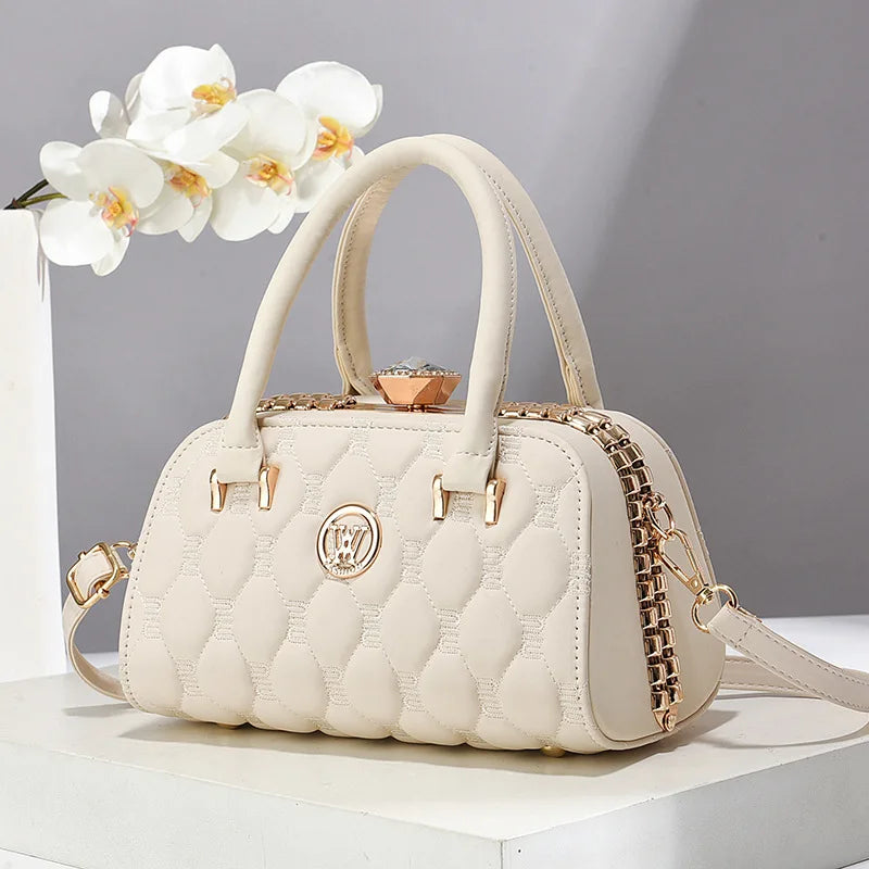 Luxury Brand Designer Ladies Handbag Casual Shoulder Bag Fashion Embossed Craftsmanship Women Commuting Crossbody Bag women