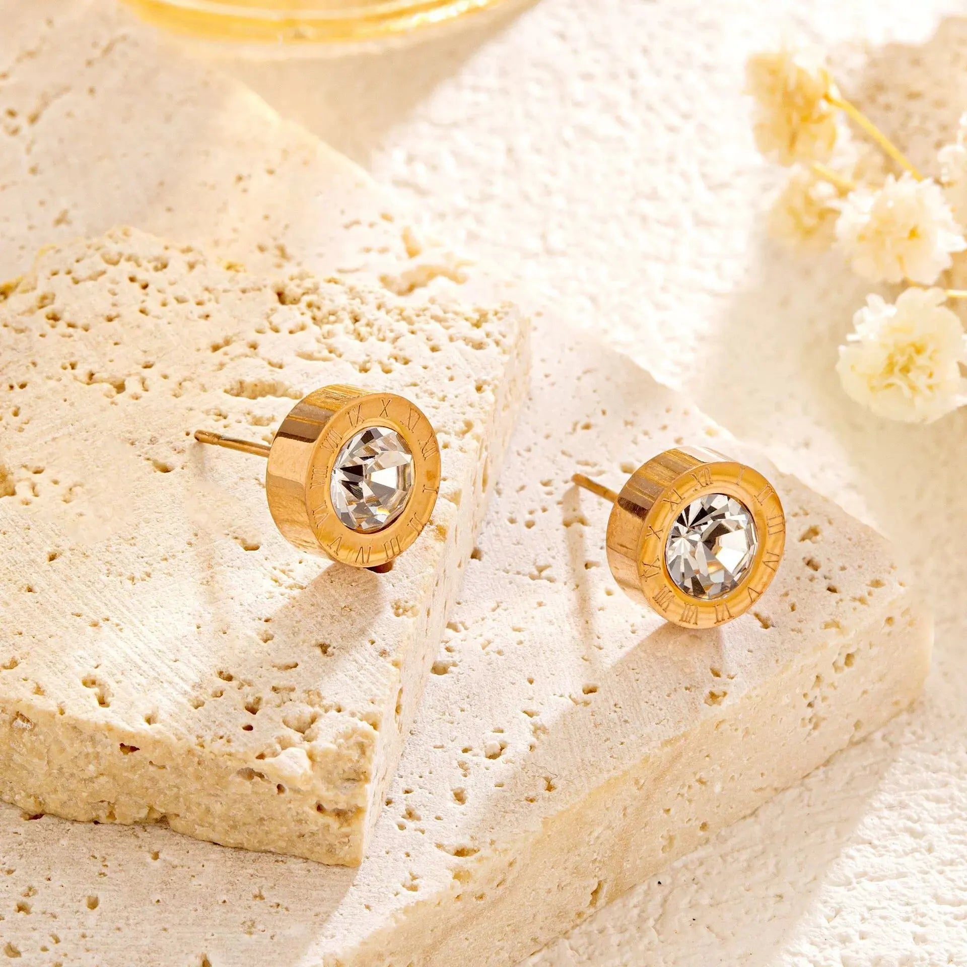 2023 Fashion Classic Roman Crystal Disc Pendant Stainless Steel Rose Gold Colour Earrings Women's Colorless Jewelry Accessories