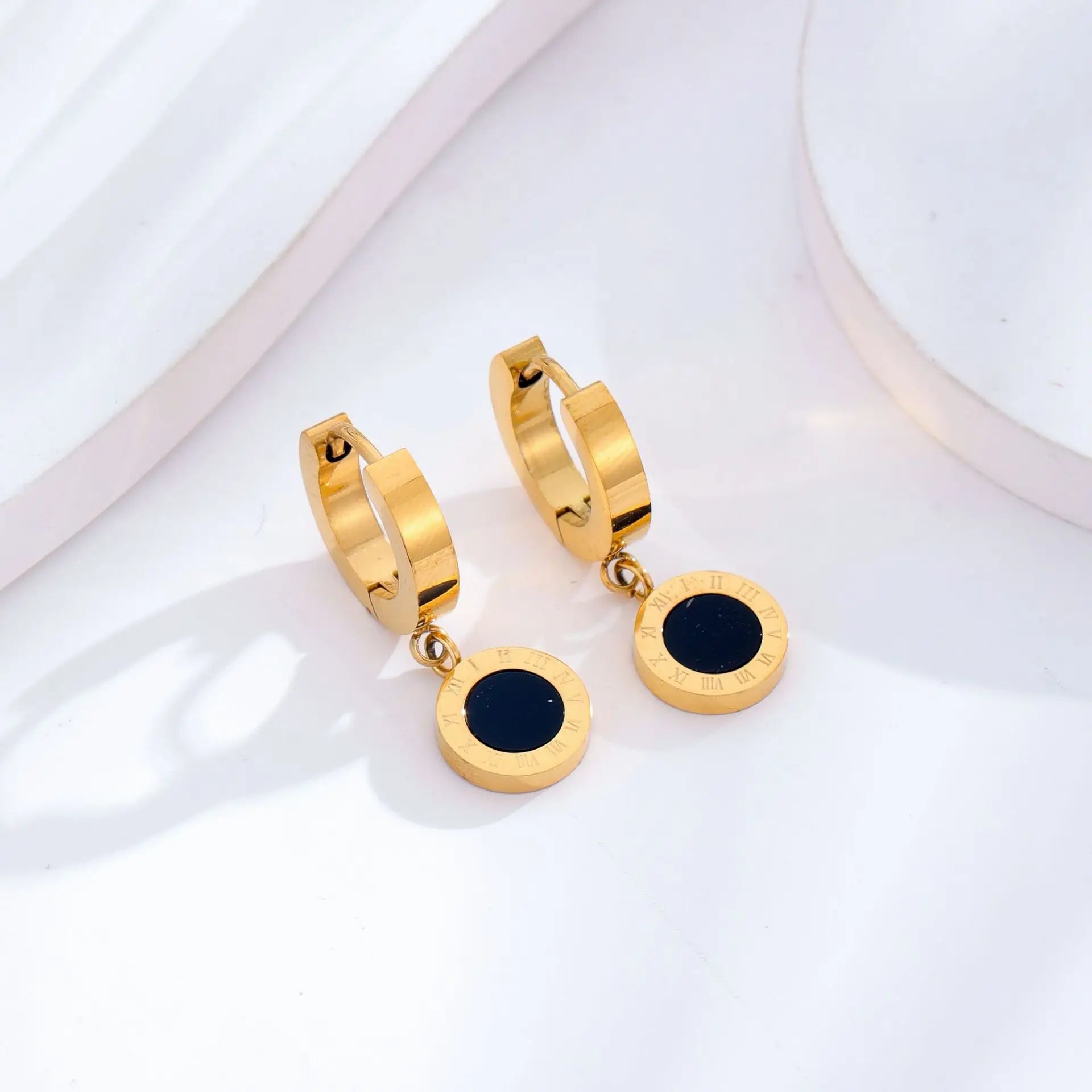 2023 Fashion Classic Roman Crystal Disc Pendant Stainless Steel Rose Gold Colour Earrings Women's Colorless Jewelry Accessories