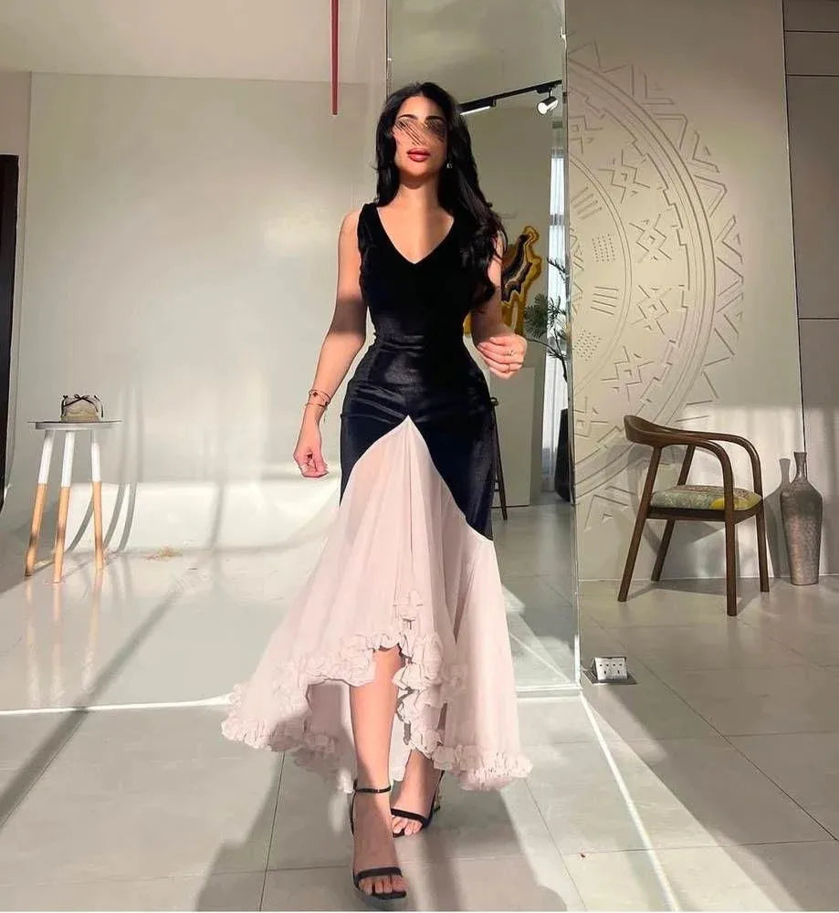 Simple Evening Dresses for Women V Neck Sleeveless Velvet Prom Gown Vintage Ruffles Customized Wedding Party Guest Gowns