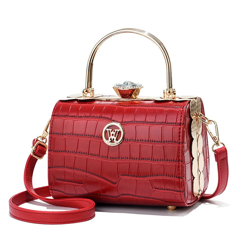 Elegant Diamond Women's Bags High-quality Steel Clip Women's Shoulder Bag New Pillow Bag Women's Handbag Banquet Crossbody Bag
