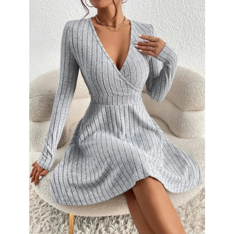 Autumn/Winter 2024 Women Knit Slim Sexy Bodycon Dress V-Neck Long Sleeve Dress Solid Casual Midi Sweater Dress Robe Femme Été