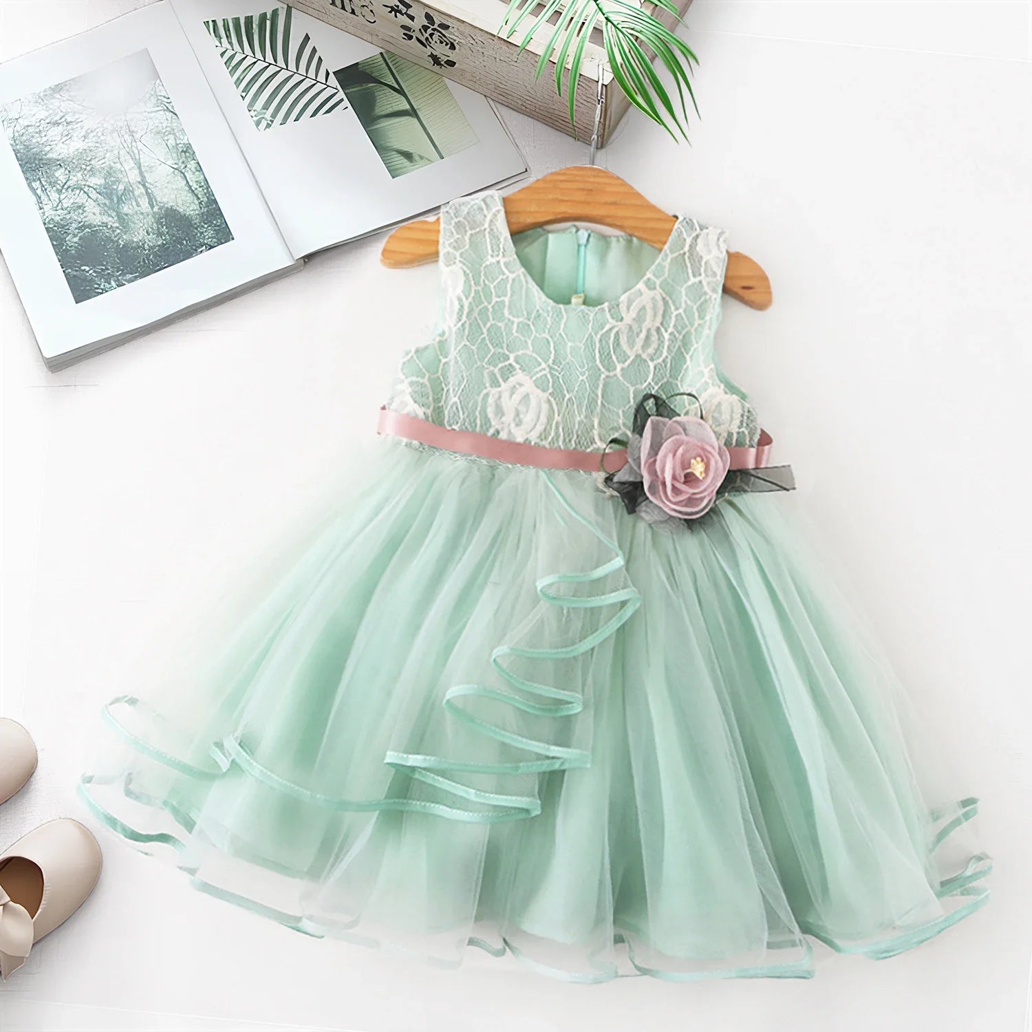 2025 New Baby Girl Dress for 2-6Y Kids Birthday Party Princess Dress White Wedding Ball Gowns Flower Tutu Elegant Girls Clothing