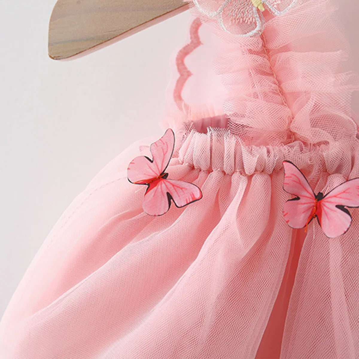 Summer New Girl's Dress Sweet Hanging Strap Butterfly Mesh Cute Back Butterfly Wings Mesh Dress Princess Dress Suitable for 0-3
