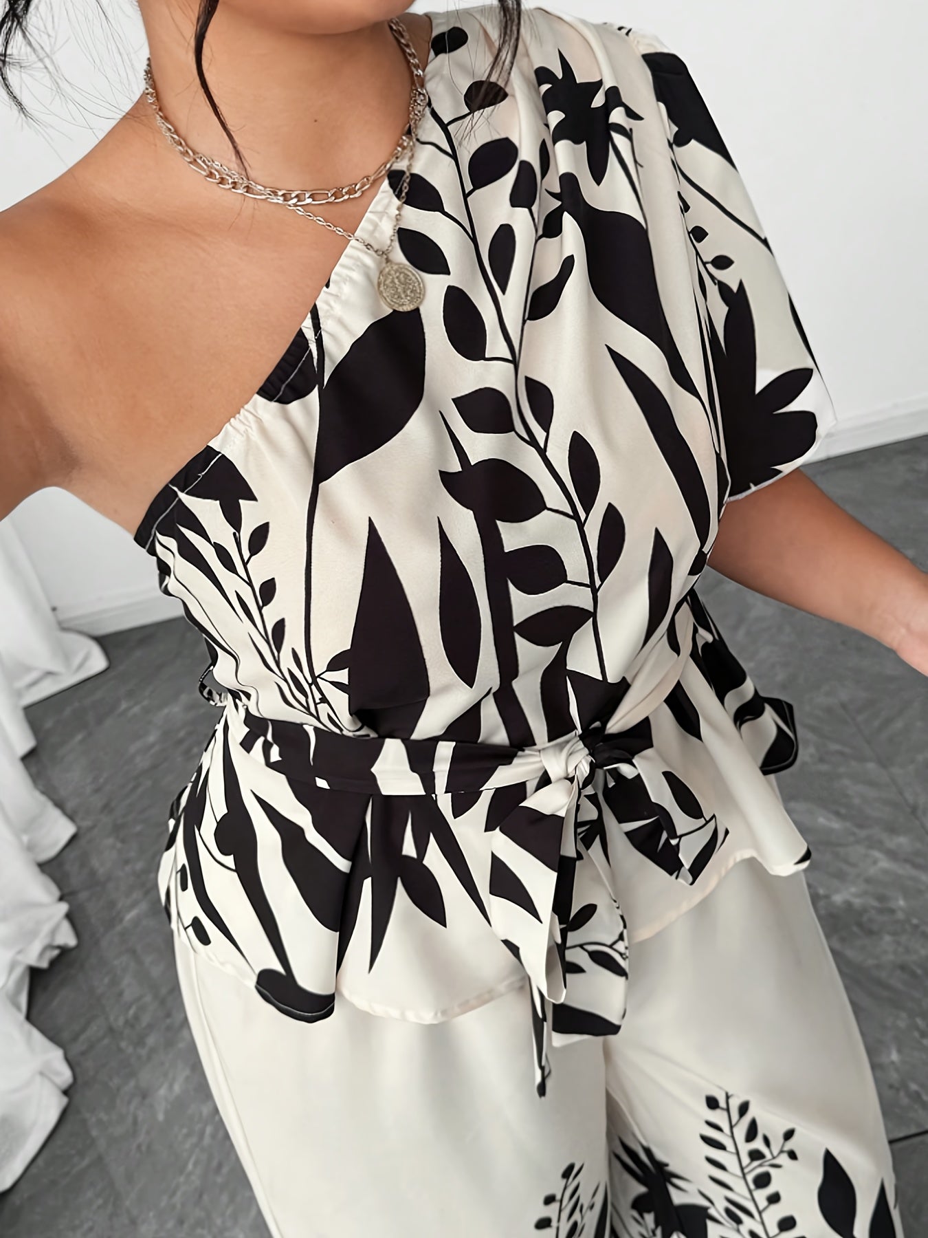 Plus Size - Plus Size - Plus Size Women'S Elegant Black & White Floral Off-Shoulder Two-Piece Set with Adjustable Waist Bow Tie - Slim-Fit Pantsuit, Structured Non-Stretch Fabric for Casual to Semi-Formal Events, Beach Outfit