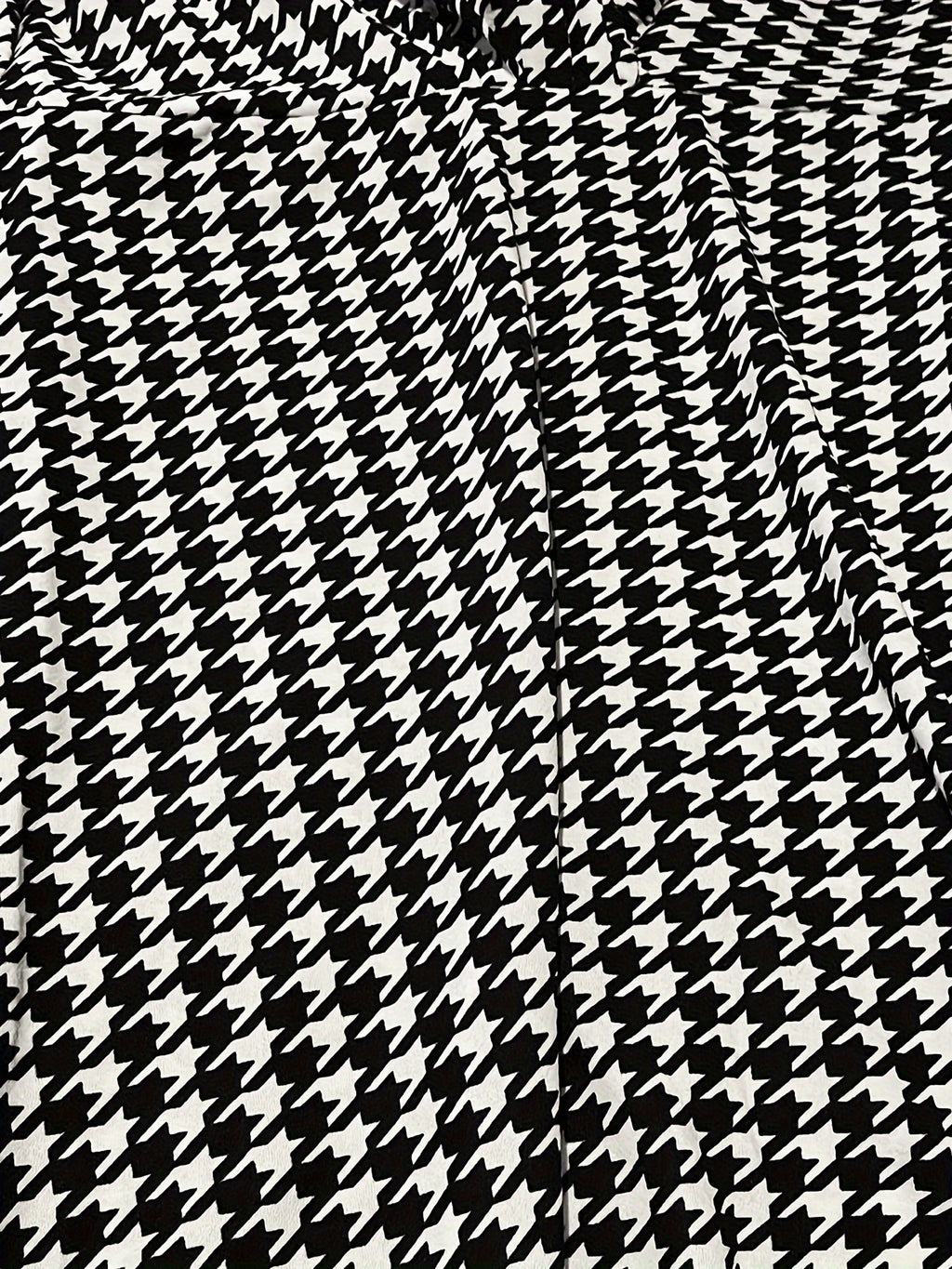 Stunning Plus Size Houndstooth Print Bodycon Dress - Plus Size Dresses - Long Sleeve, V Neck, Elegant, Women's Formal Wear for Special Occasions - High-Quality Fabric, Comfortable Fit, Classic Design