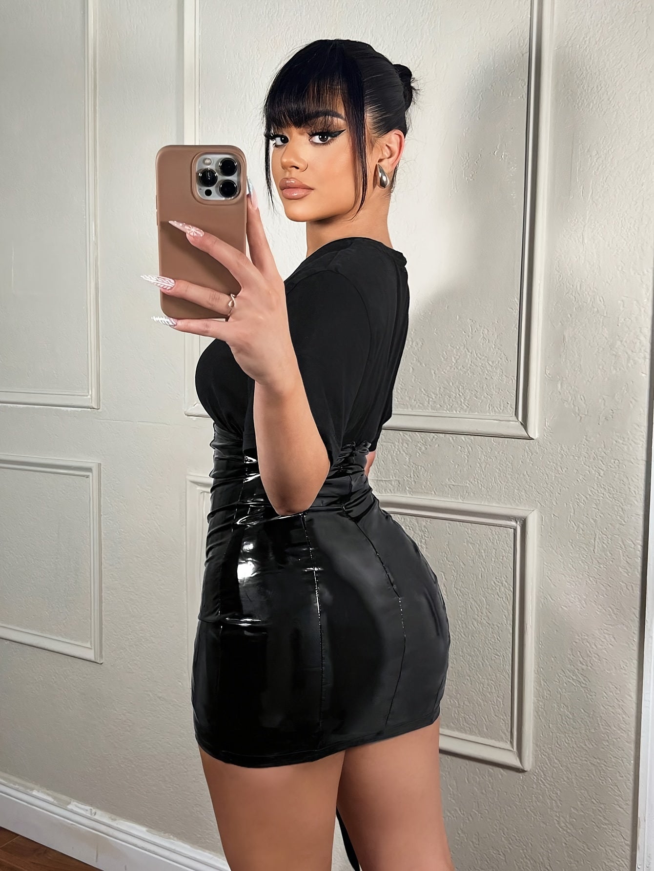 Plus Size, Women's Glossy Black PU Leather Bodycon Mini Skirt - Slim-Fit Stretchy Short Skirt for Party Wedding Clubwear, Easy-Care Hand Washable Fabric, Short Skirts For Women, Short Skirts For Women Plus Size, Skirts For Wo