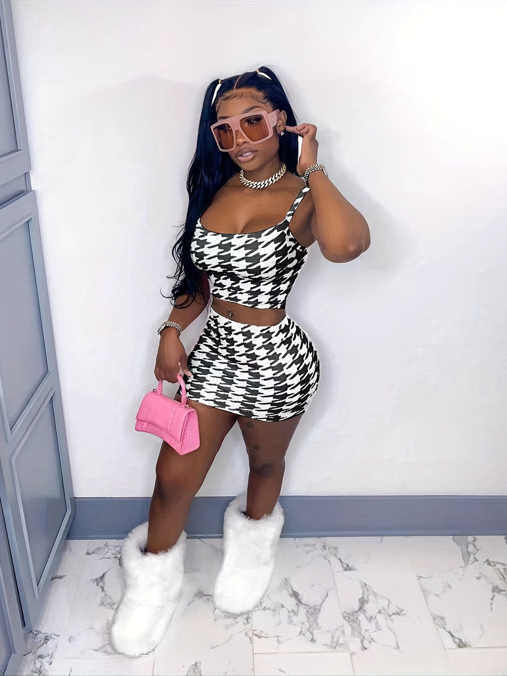 two-piece Women's Sexy Houndstooth Skirt Set - Crop Cami Top and Bodycon Skirt Outfit for a Flattering and Fashionable Look