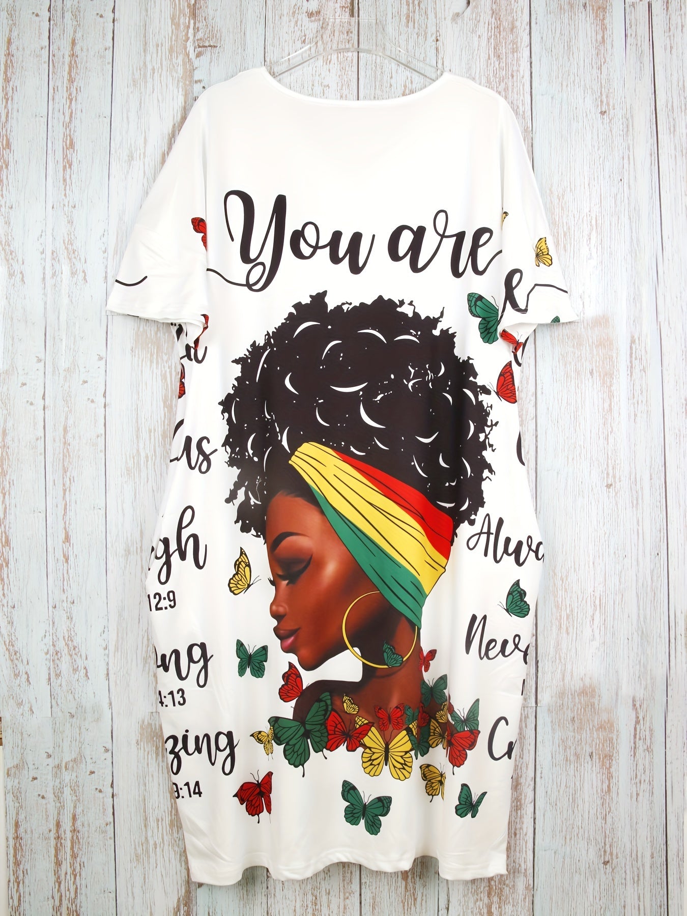 Stylish Plus Size Graphic Print Dress - Plus Size Dresses with V Neck, Short Sleeves, Casual Wear, Comfortable Fabric, and Flattering Fit