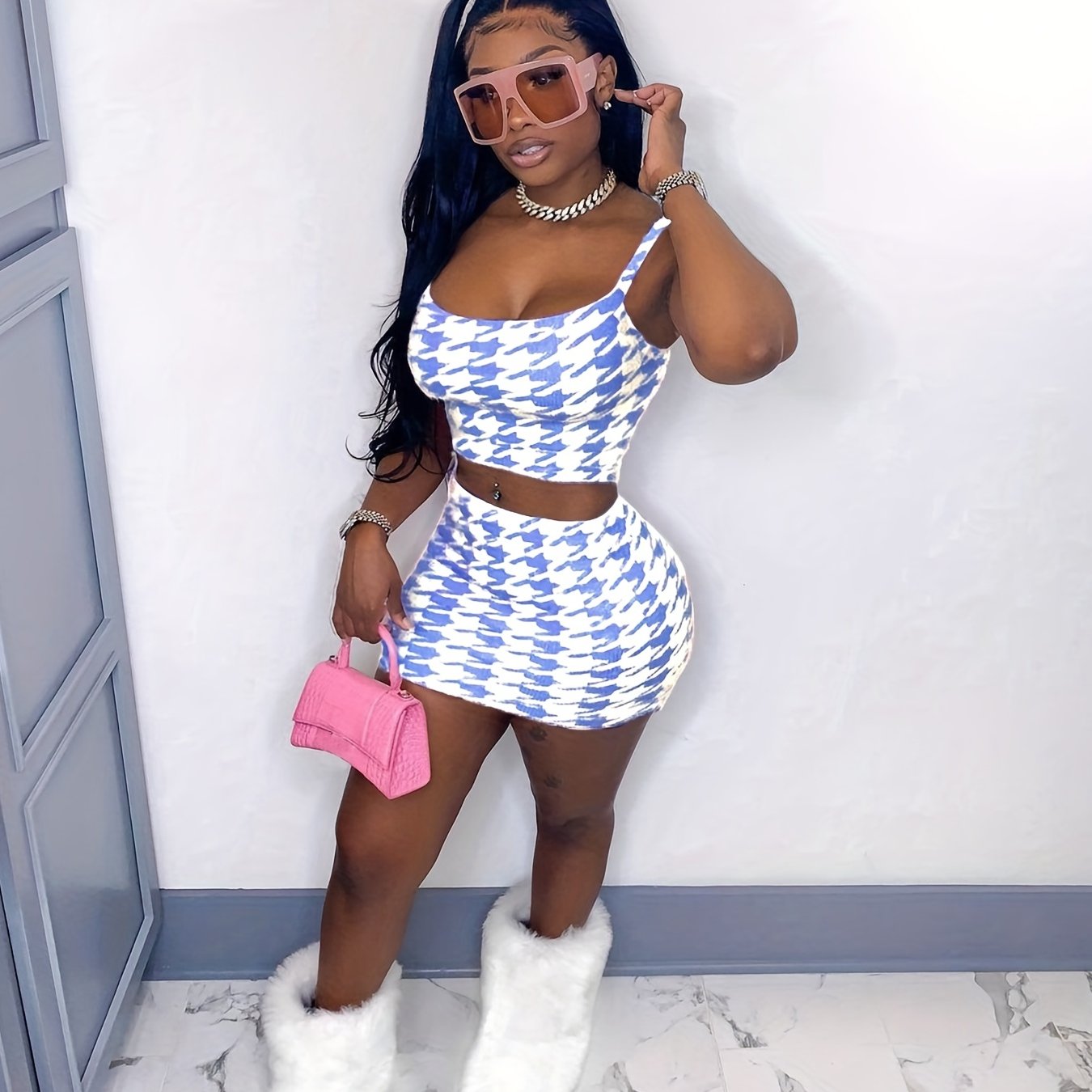 two-piece Women's Sexy Houndstooth Skirt Set - Crop Cami Top and Bodycon Skirt Outfit for a Flattering and Fashionable Look