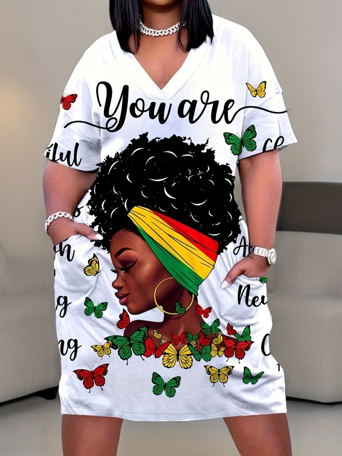 Stylish Plus Size Graphic Print Dress - Plus Size Dresses with V Neck, Short Sleeves, Casual Wear, Comfortable Fabric, and Flattering Fit