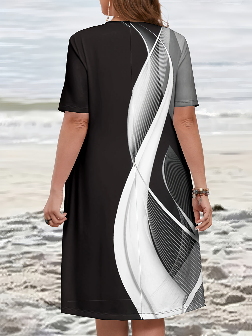 Plus Size, Women's Plus Size Oversized Black & White Striped Dress with Pockets - A-Line Short Sleeve Round Neck Casual Maxi Dress, All-Season Tunic for Beach Vacation, Casual Attire & Layering (Vertical Stripes, Machine Wash