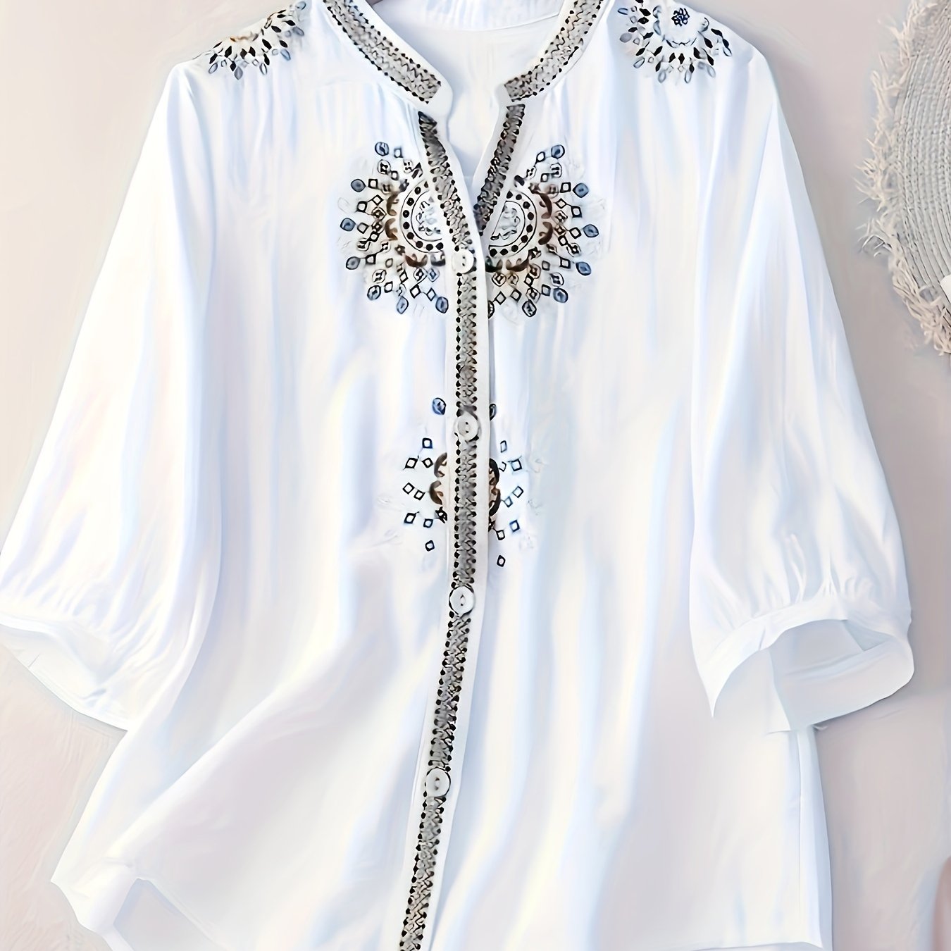 Women's White Short Sleeve Blouse with Black & Grey Floral//Leaf/Paisley/Star/Bird/Bee/Bouquet/Bell/Heart//Chain/rrow//Starfish/Bubblegum//Chrysanthemum//Maple Leaf/Maple/Bee/Chrysanthemum/Lilac/Lilac/Bell/Chrysanthemum -, Bl